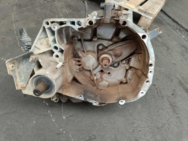 BOITE DE VITESSE MANUEL RENAULT KANGOO 1.5DCI ( 5-VITESSES ) - Vue 2